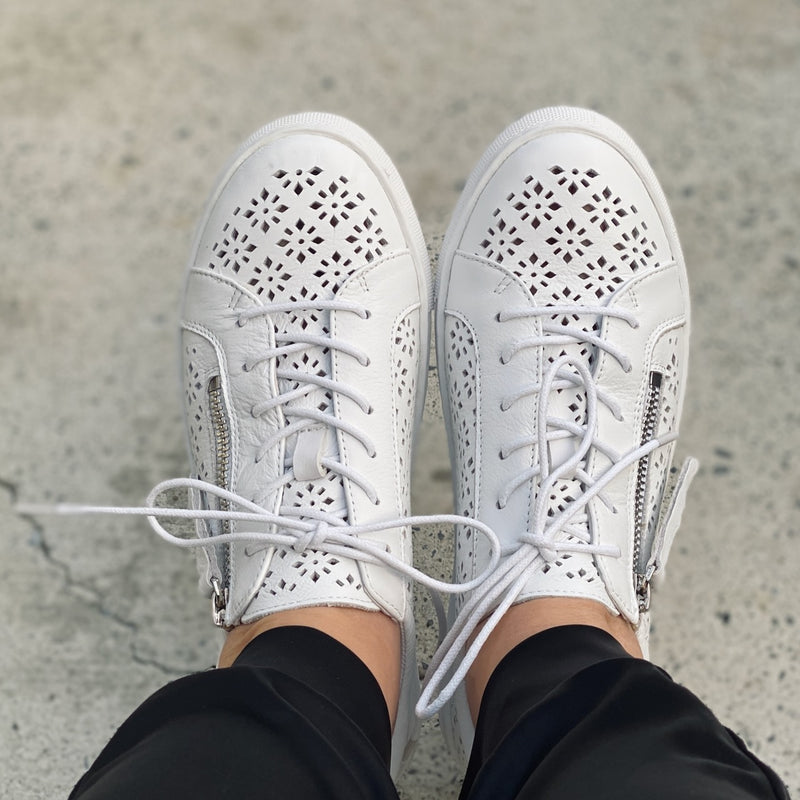 MINX Zip Band Perf