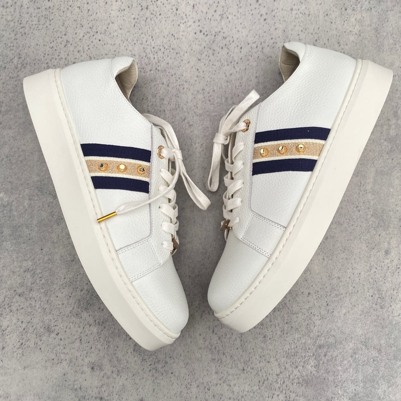 KW Caine Trainer