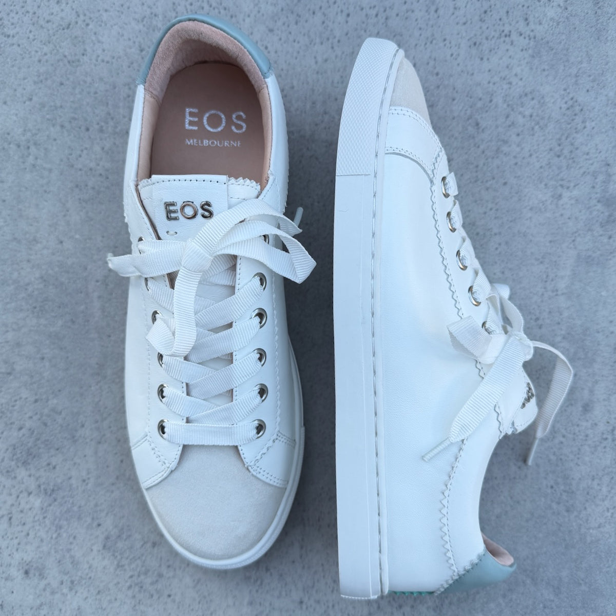 EOS Rafaelle