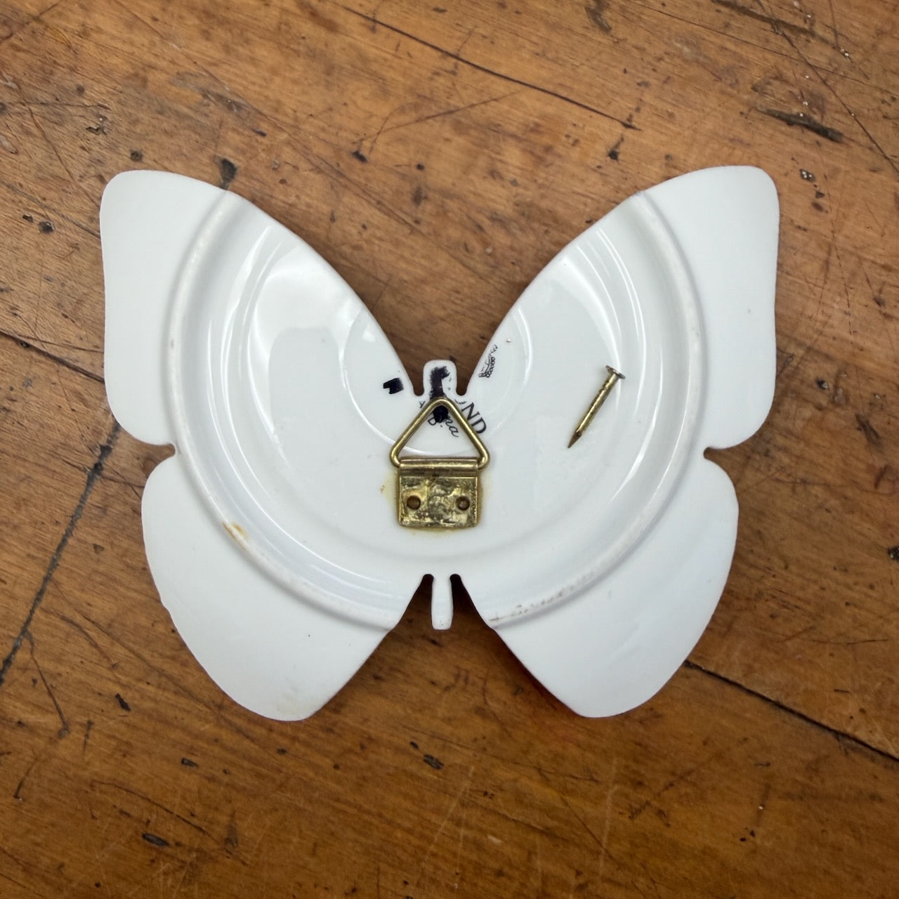 Butterfly plate